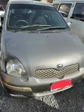 Toyota Vitz F 1.3 2002 for Sale