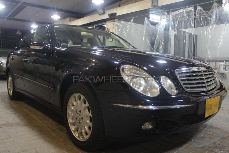 Mercedes Benz E Class 2005 for Sale in Karachi Image-1