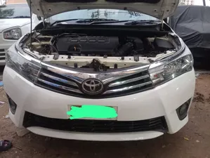 Toyota Corolla Altis Grande CVT-i 1.8 2015 for Sale