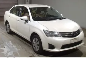 Toyota Corolla Axio Hybrid 1.5 2013 for Sale