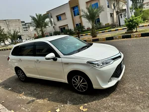 Toyota Corolla Fielder Hybrid 2016 for Sale