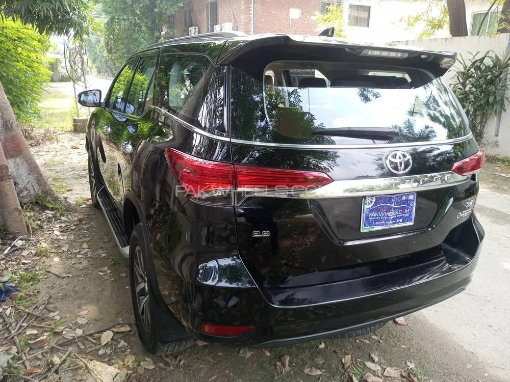 Toyota Fortuner 2018 for Sale in Lahore Toyota Fortuner 2018 for Sale in Lahore Image-6