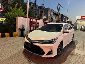 Toyota Corolla Altis Grande CVT-i 1.8 2017 for Sale