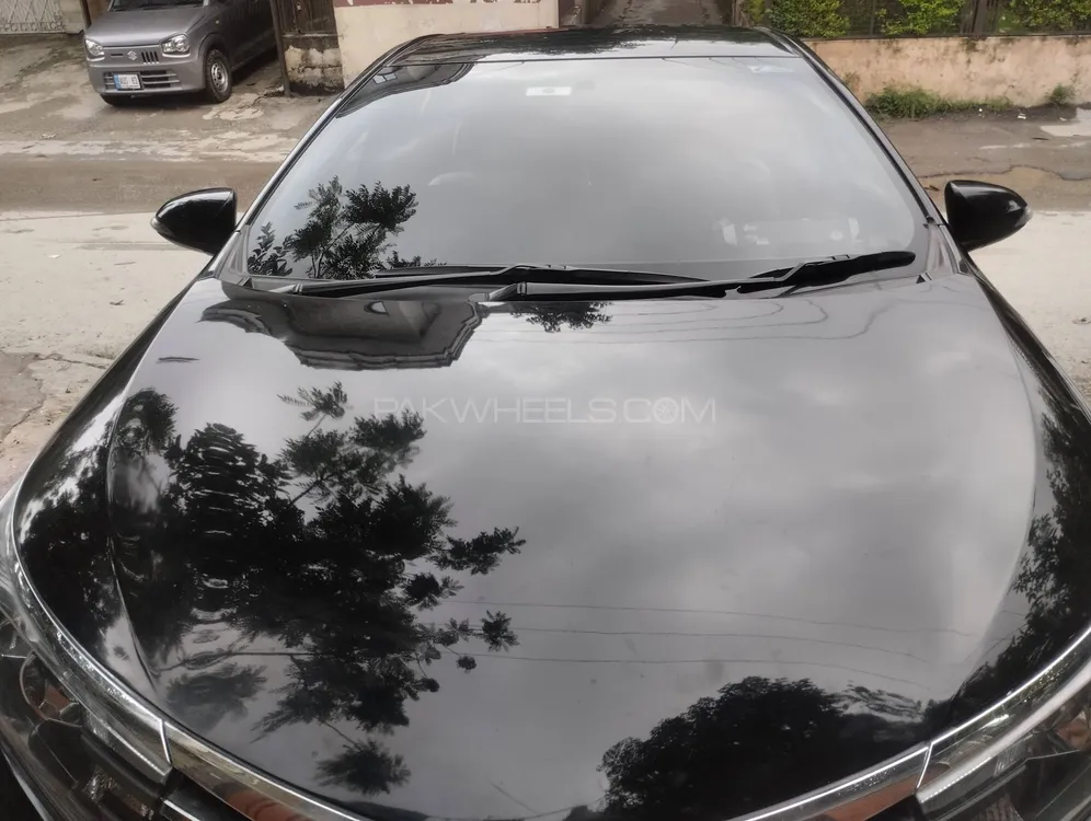 Toyota Corolla 2017 for Sale in Islamabad Image-1