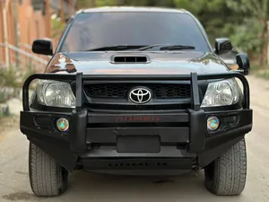 Toyota Hilux D-4D Automatic 2007 for Sale