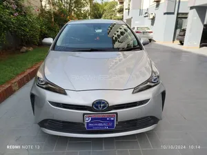 Toyota Prius S Touring Selection 2021 for Sale