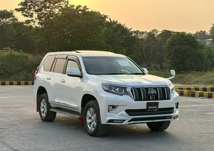 Toyota Prado TX Limited 2.7 2018 for Sale