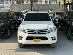 Toyota Hilux Revo V Automatic 2.8 2021 for Sale