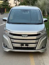 Toyota Noah G 2019 for Sale