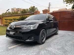 Toyota Corolla Fielder Hybrid 2014 for Sale