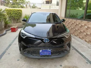 Toyota C-HR S-LED 2019 for Sale