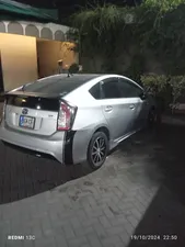 Toyota Prius G 1.8 2014 for Sale