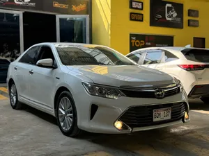 Toyota Camry Hybrid 2015 for Sale