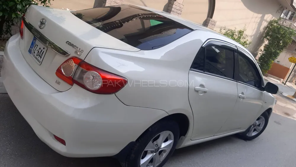 Toyota Corolla 2013 for Sale in Karak Image-1