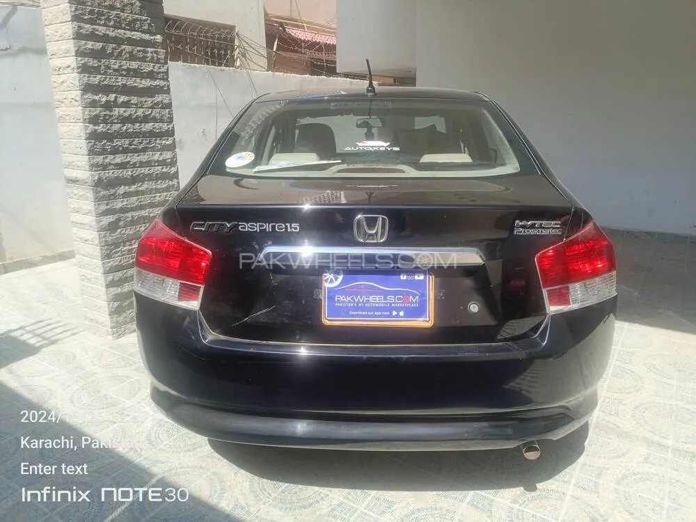 Honda City 2014 for Sale in Karachi Honda City 2014 for Sale in Karachi Image-4