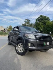 Toyota Hilux D-4D Automatic 2009 for Sale