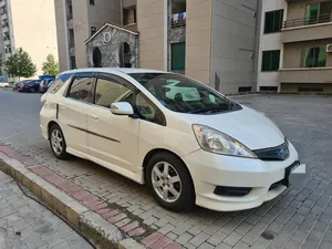 Honda Fit Shuttle Hybrid 1.3 2012 for Sale