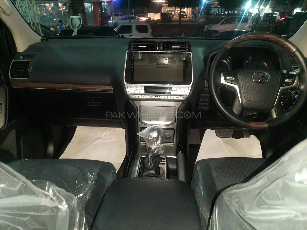 Toyota Prado 2019 for Sale in Lahore Toyota Prado 2019 for Sale in Lahore Image-6