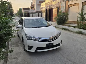 Toyota Corolla XLi VVTi 2015 for Sale