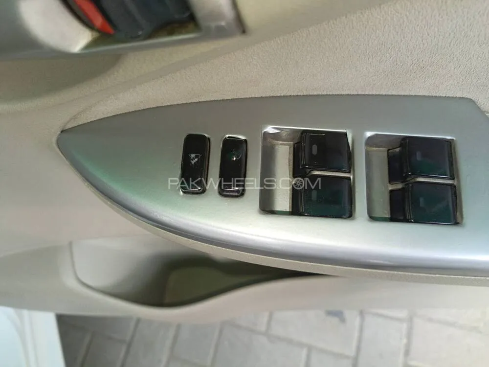 ٹویوٹا کرولا ایکسیو 2006 for Sale in لاہور ٹویوٹا کرولا ایکسیو 2006 for Sale in لاہور Image-12