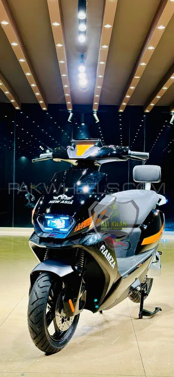 Lectrix Scooty 2025 for Sale Image-1
