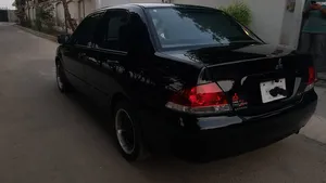 Mitsubishi Lancer GLX 1.3 2004 for Sale