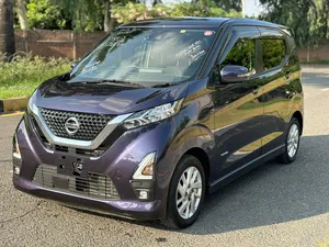 Nissan Dayz Highway Star S hybrid X pro pilot 2022 for Sale