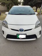 Toyota Prius S LED Edition 1.8 2013 for Sale