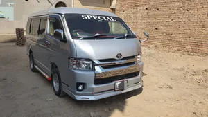 Toyota Hiace TRH 214 2010 for Sale