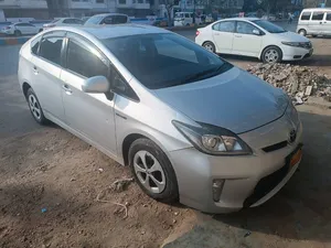 Toyota Prius G 1.8 2013 for Sale