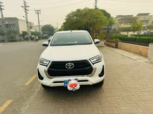 Toyota Hilux Revo V Automatic 2.8 2021 for Sale