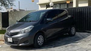 Toyota Vitz F 1.0 2011 for Sale