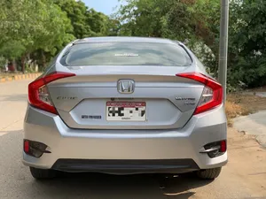 Honda Civic Oriel 1.8 i-VTEC CVT 2016 for Sale