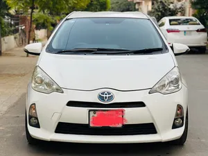 Toyota Aqua S 2012 for Sale