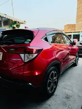 Honda Vezel Hybrid Z 2016 for Sale