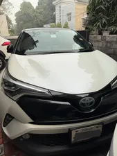 Toyota C-HR G-LED 2017 for Sale