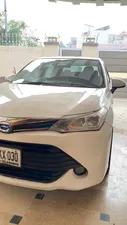 Toyota Corolla Axio Hybrid 1.5 2015 for Sale