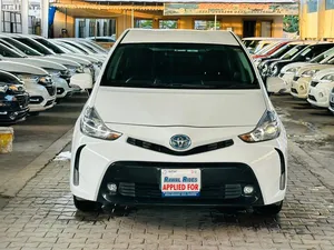 Toyota Prius Alpha S 2015 for Sale