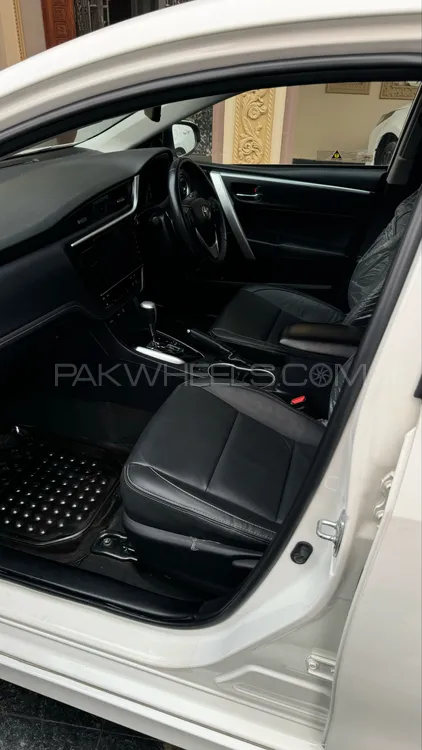 Toyota Corolla 2022 for Sale in Lahore Toyota Corolla 2022 for Sale in Lahore Image-10