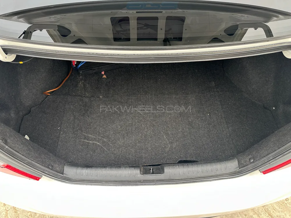 Honda Civic 2016 for Sale in Rawalpindi Honda Civic 2016 for Sale in Rawalpindi Image-8