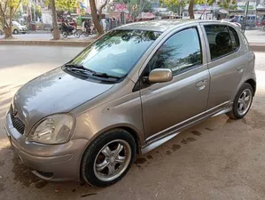 Toyota Vitz 2004 for Sale