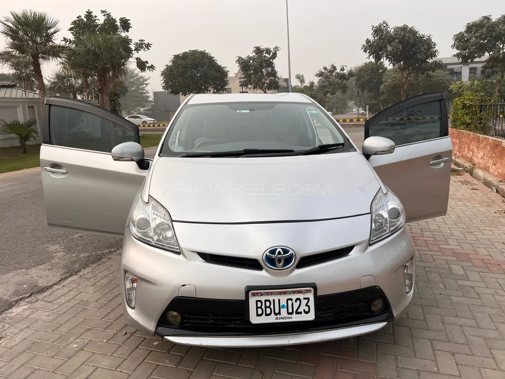 Toyota Prius G 1.8 2010 for sale in Lahore PakWheels