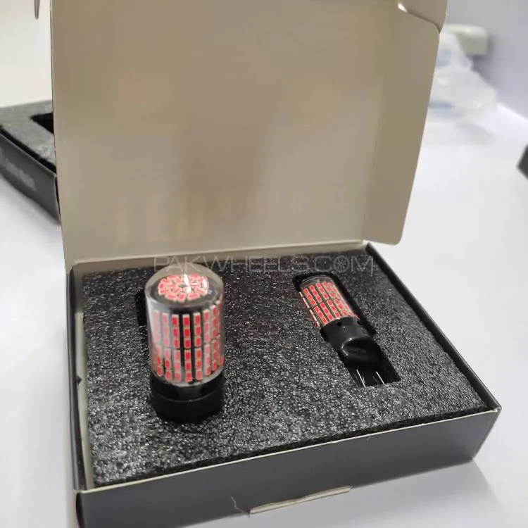 T 10 Bulbs Red Single Point Holder Image-1