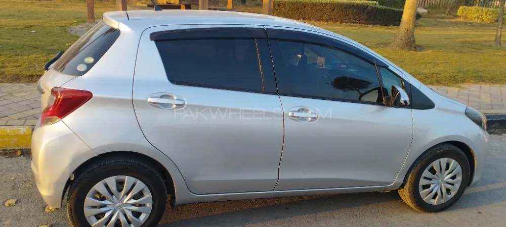 Toyota Vitz 2015 for Sale in Wah cantt Toyota Vitz 2015 for Sale in Wah cantt Image-11
