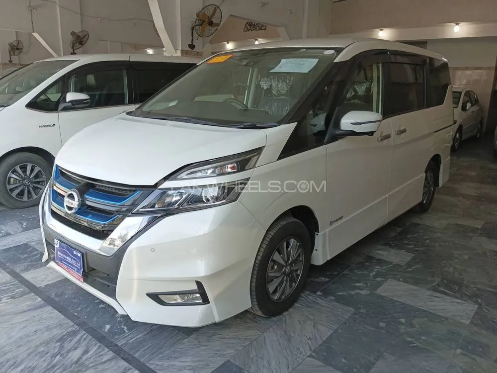 Nissan Serena 2018 for Sale in Gujranwala Nissan Serena 2018 for Sale in Gujranwala Image-3
