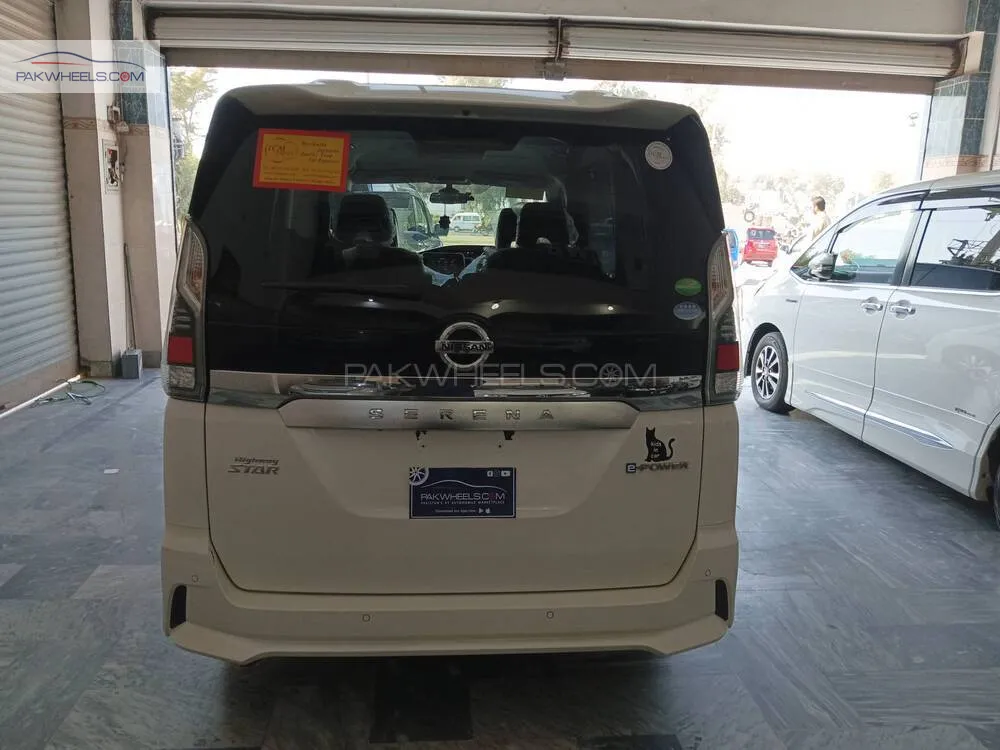 Nissan Serena 2018 for Sale in Gujranwala Nissan Serena 2018 for Sale in Gujranwala Image-4