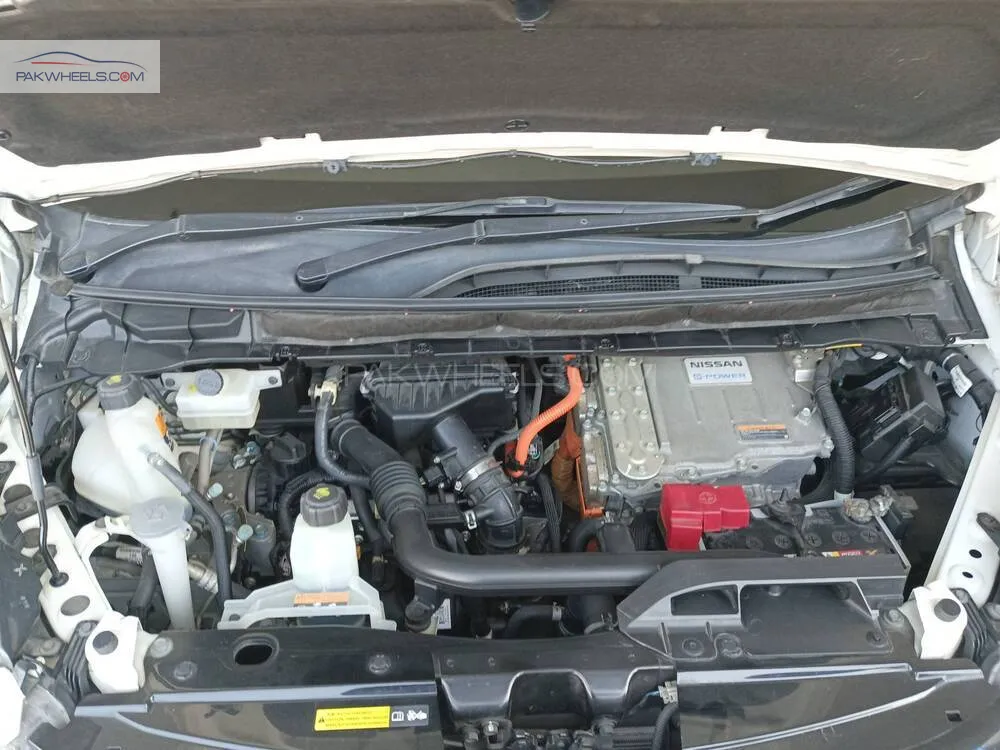 Nissan Serena 2018 for Sale in Gujranwala Nissan Serena 2018 for Sale in Gujranwala Image-7