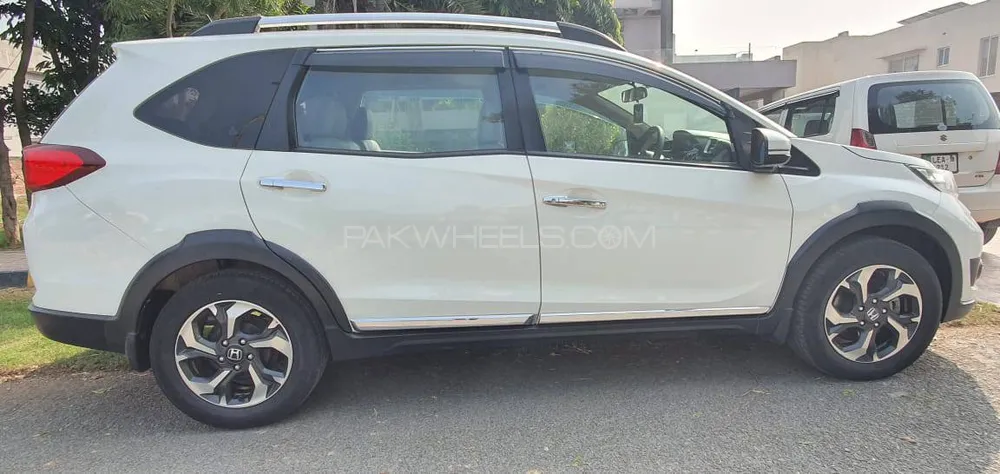 Honda BR-V 2018 for Sale in Lahore Honda BR-V 2018 for Sale in Lahore Image-8