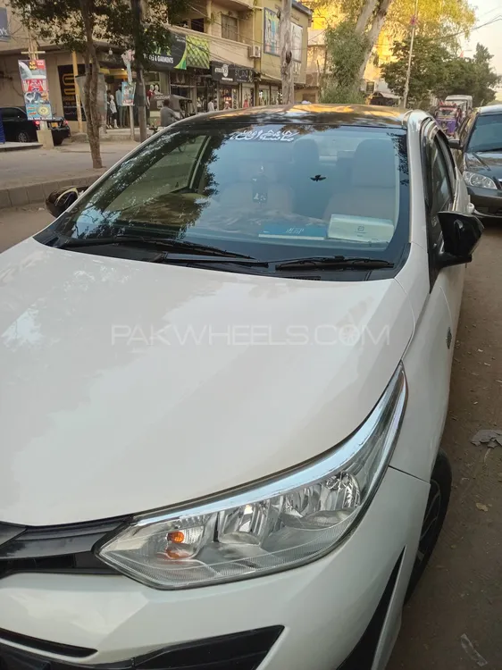 Toyota Yaris Sedan 2020 for Sale in Karachi Image-1