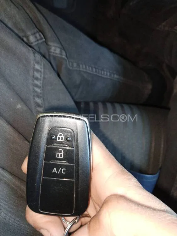 Toyota Prius 2022 for Sale in Lahore Toyota Prius 2022 for Sale in Lahore Image-12